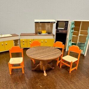TOMY small house kitchen furniture